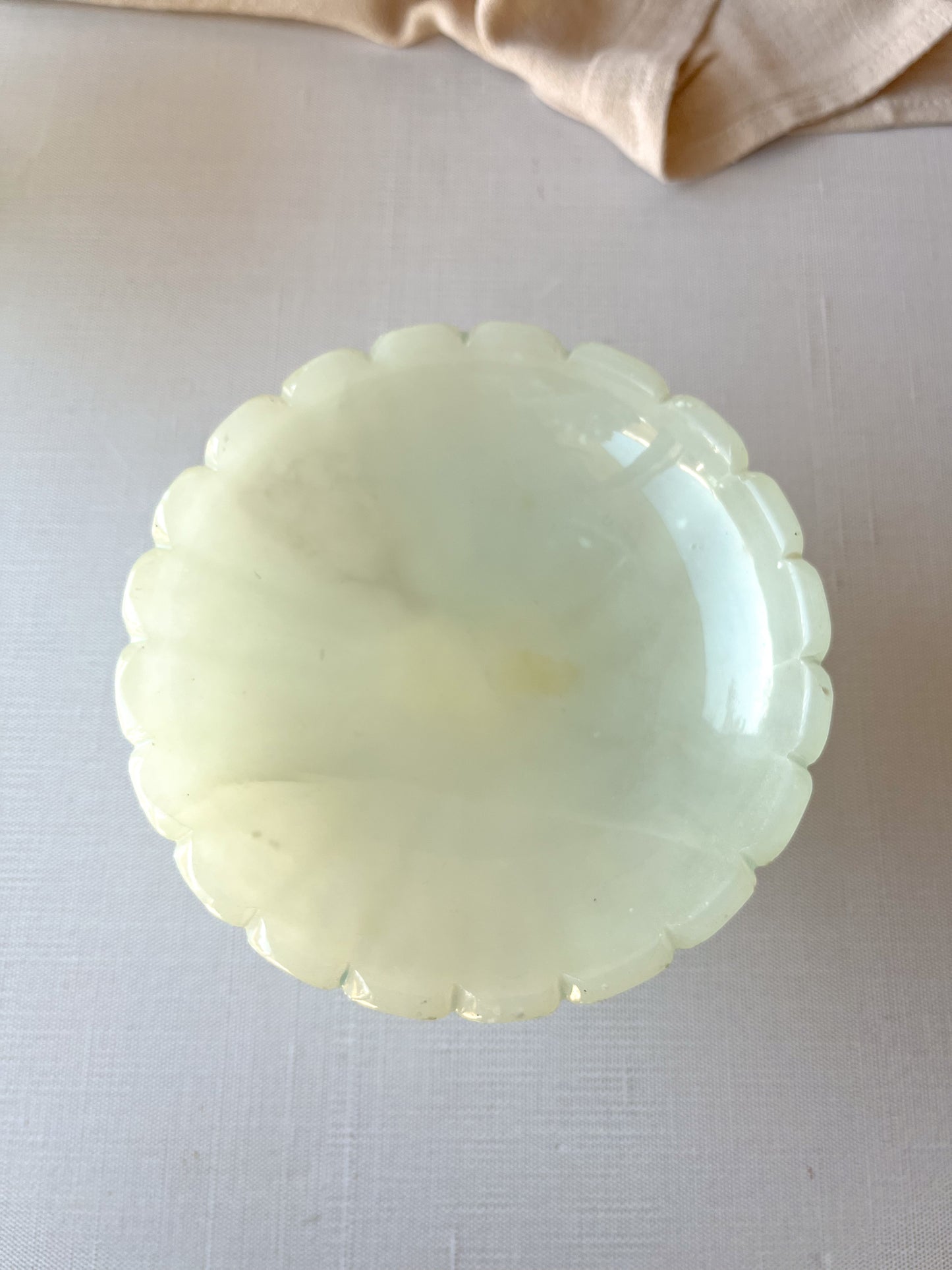 Pale green alabaster compote