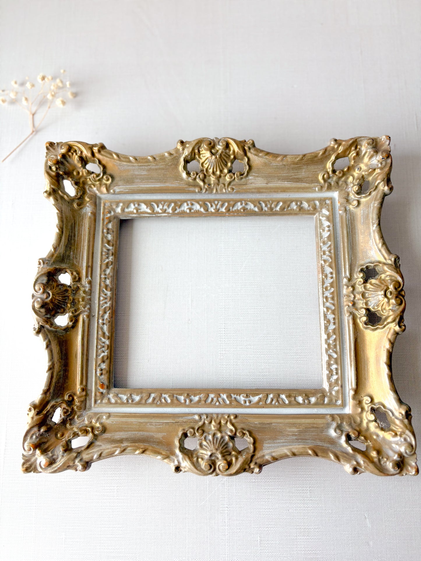 Vintage resin frame