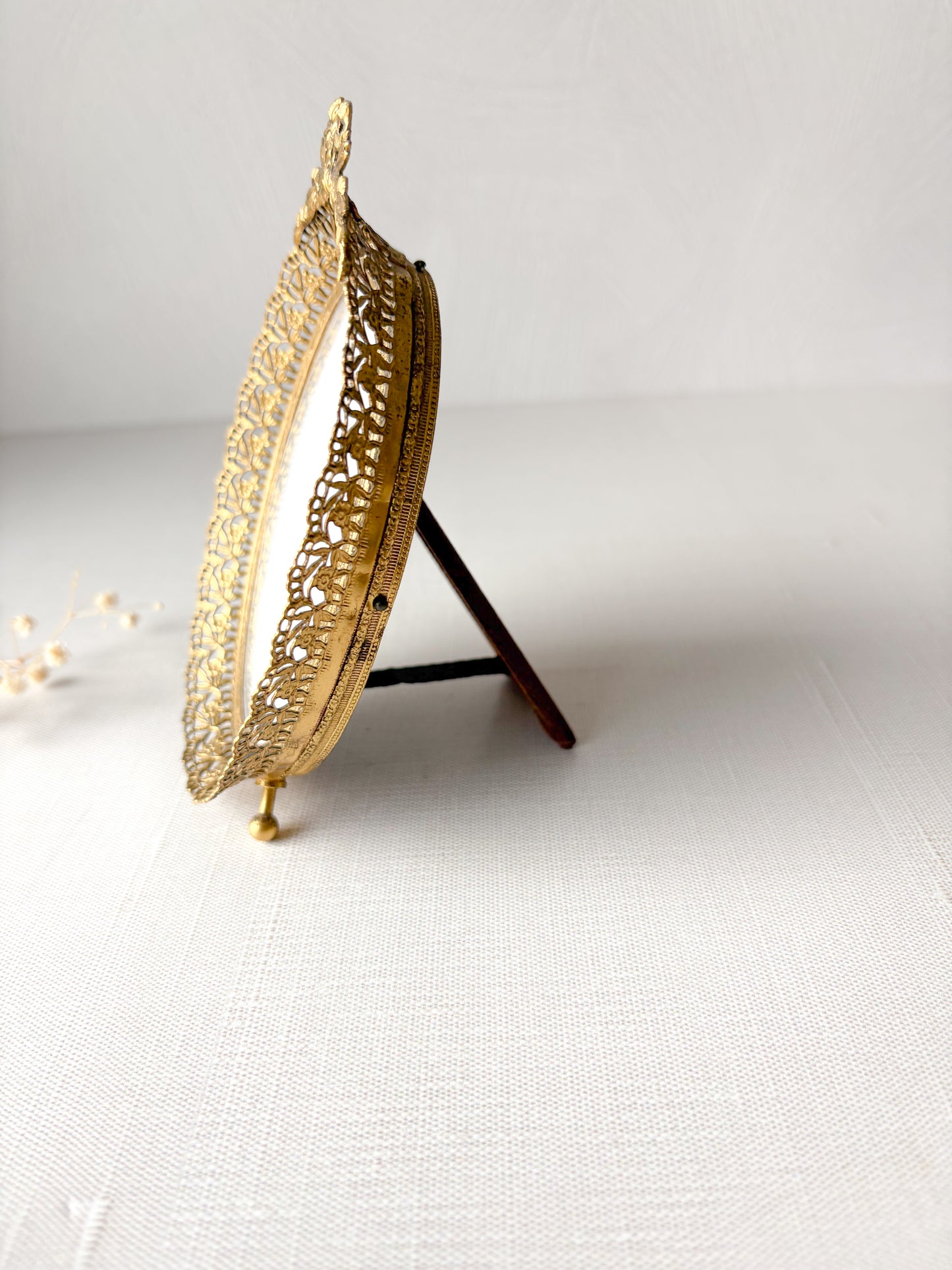 Brass filigree frame