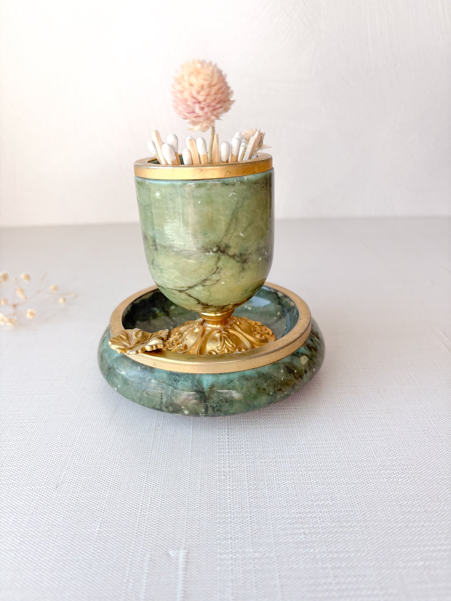 Green alabaster smoking set