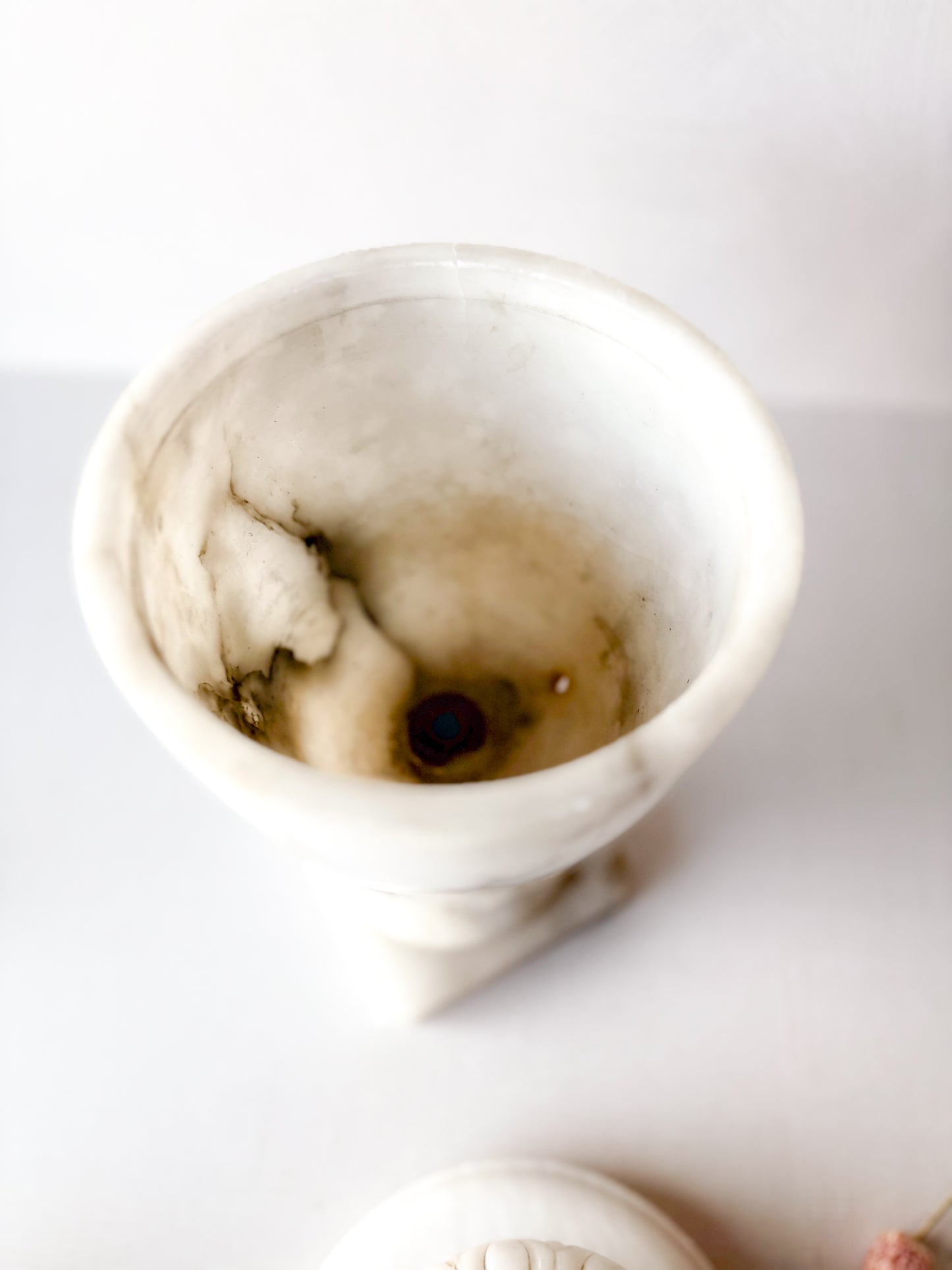 Alabaster urn